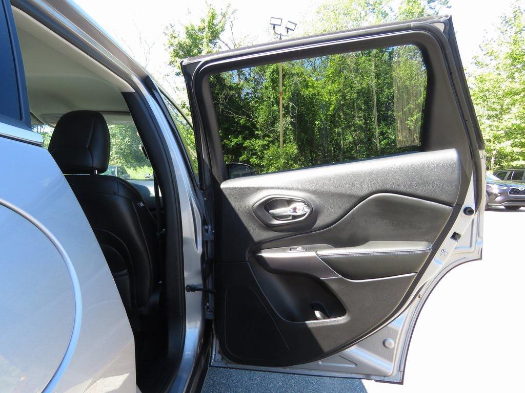 used 2019 Jeep Cherokee car, priced at $13,874