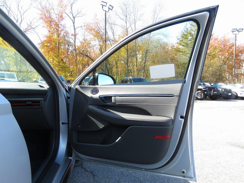 used 2024 Hyundai Sonata car, priced at $27,608