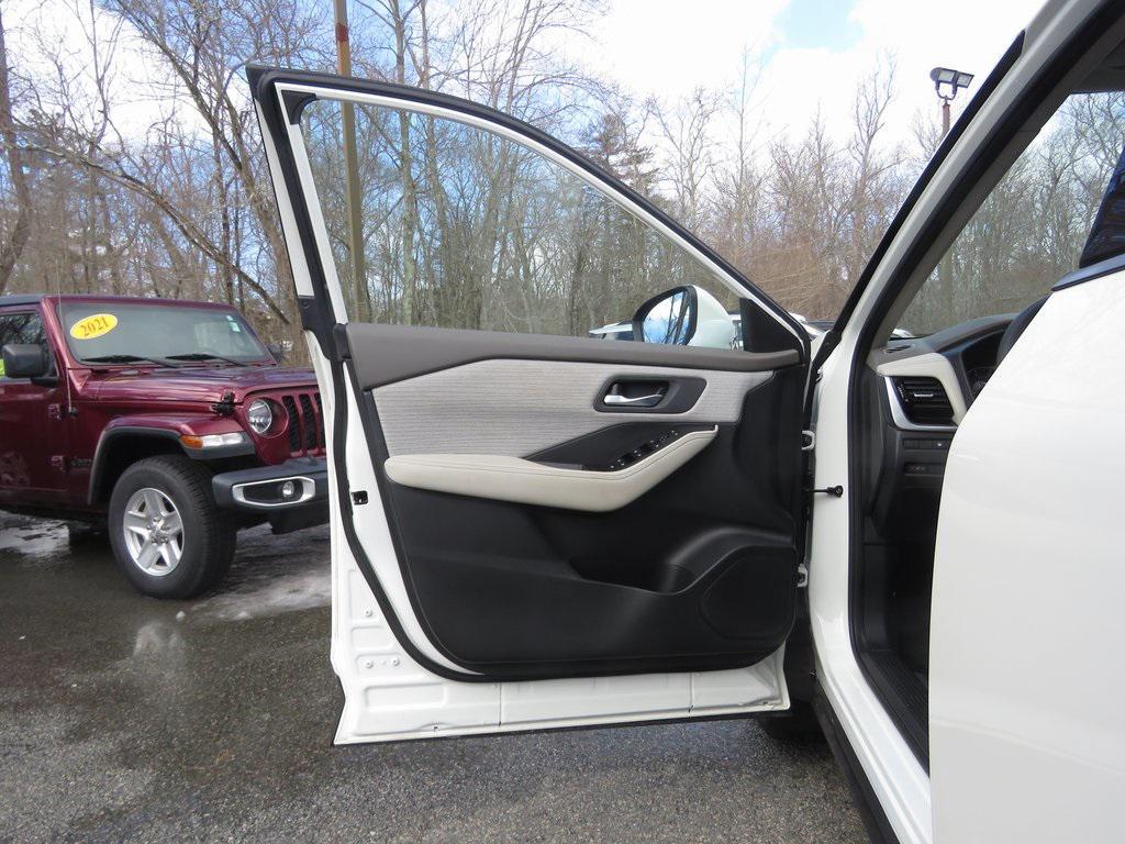 used 2021 Nissan Rogue car, priced at $21,439