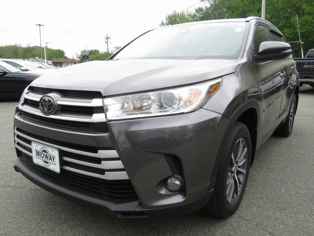 used 2018 Toyota Highlander car, priced at $25,583
