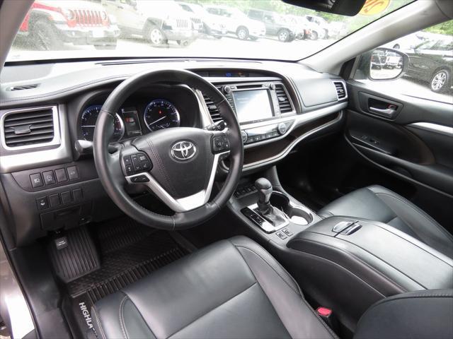 used 2018 Toyota Highlander car, priced at $25,777