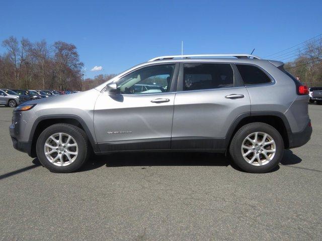 used 2016 Jeep Cherokee car, priced at $15,702