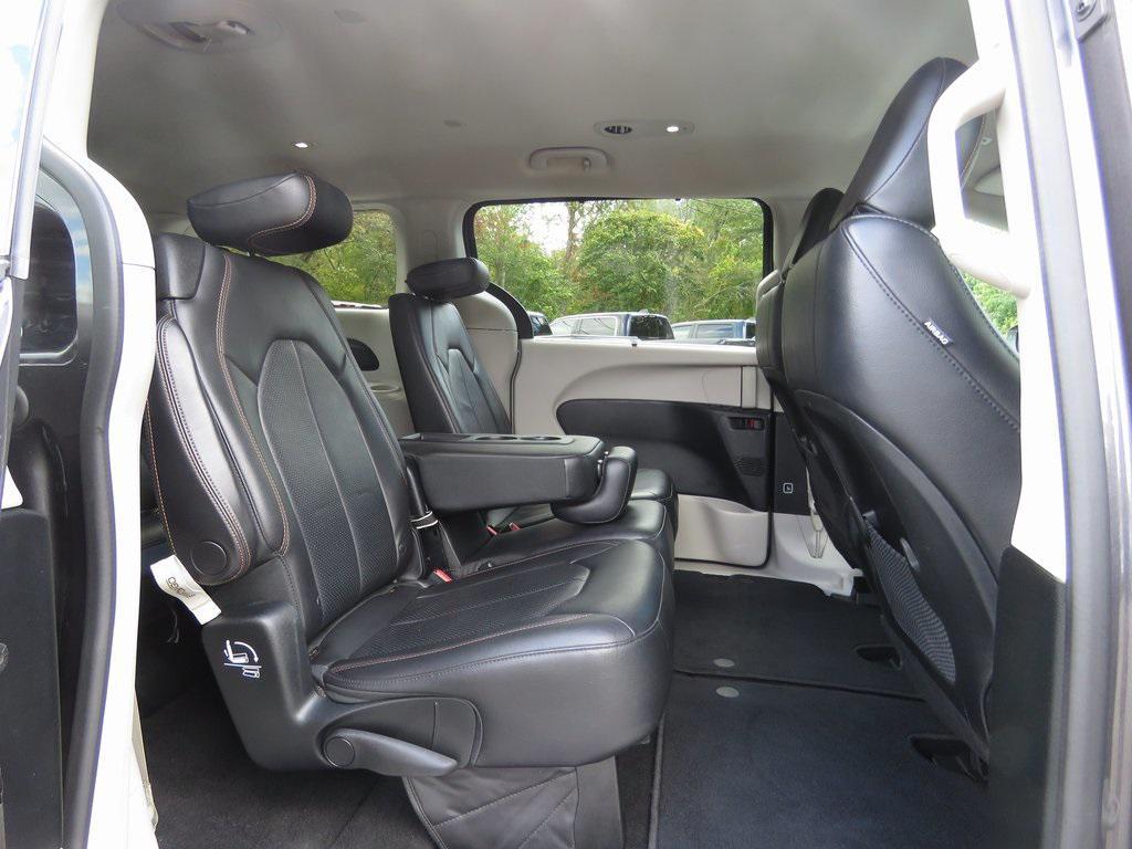 used 2018 Chrysler Pacifica car, priced at $16,989