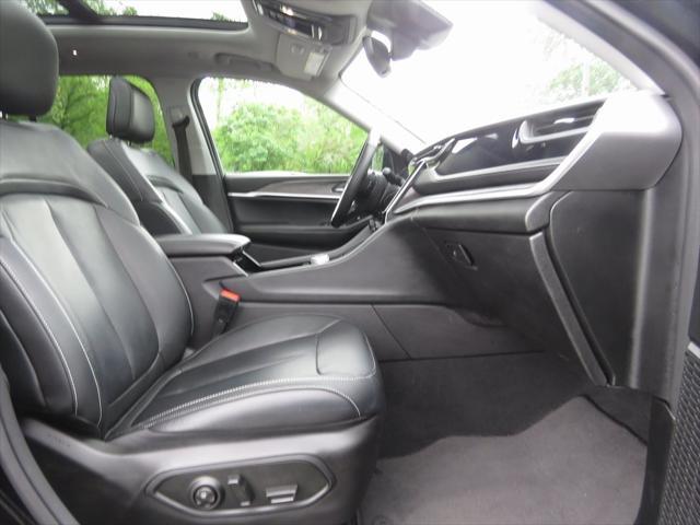 used 2022 Jeep Grand Cherokee car, priced at $32,984