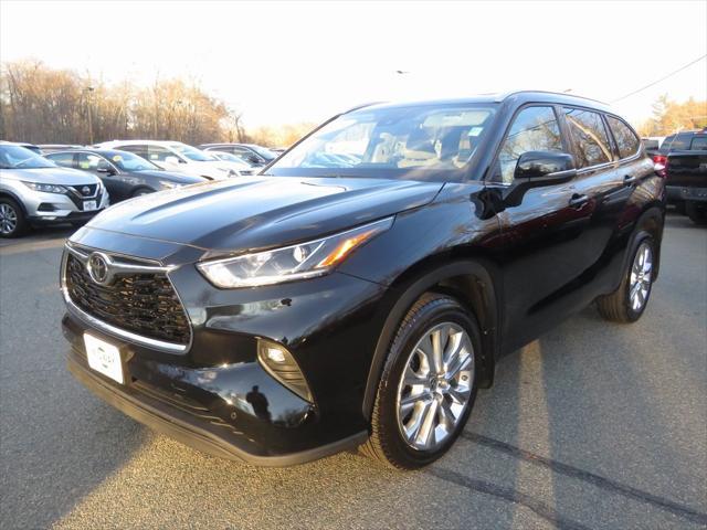 used 2021 Toyota Highlander car, priced at $32,769