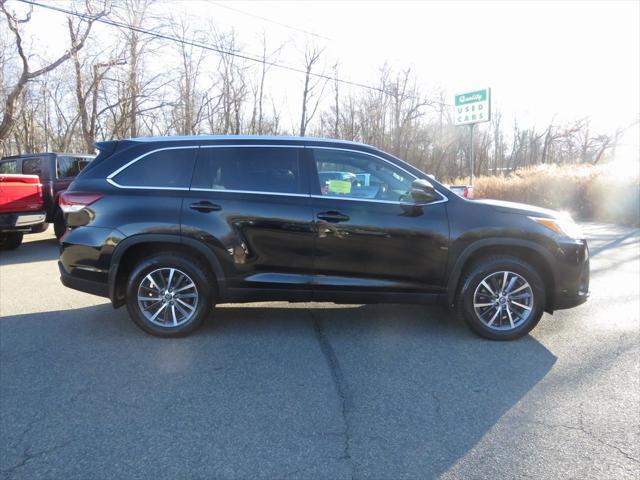 used 2019 Toyota Highlander car, priced at $22,570