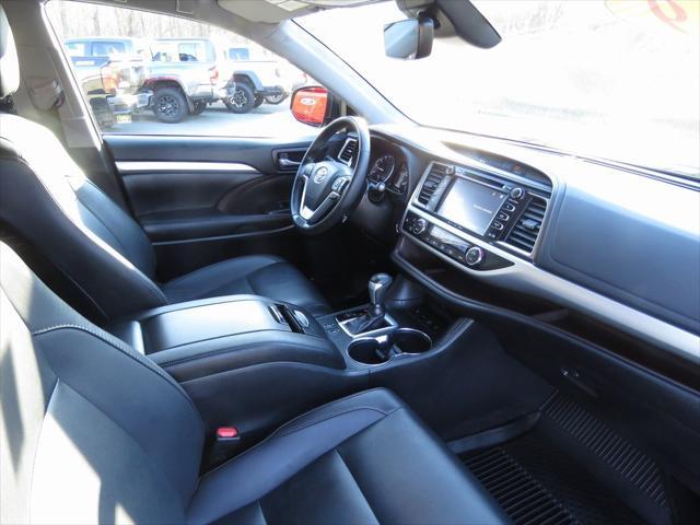 used 2019 Toyota Highlander car, priced at $22,570