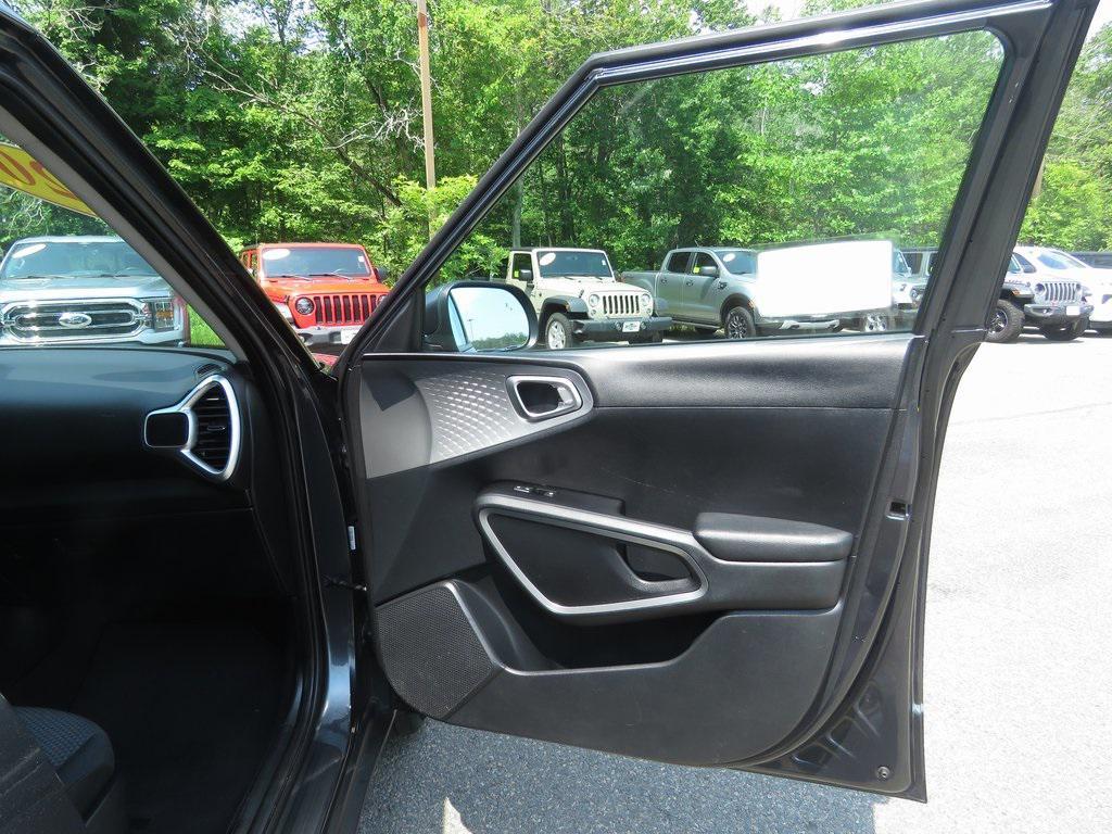 used 2022 Kia Soul car, priced at $15,476