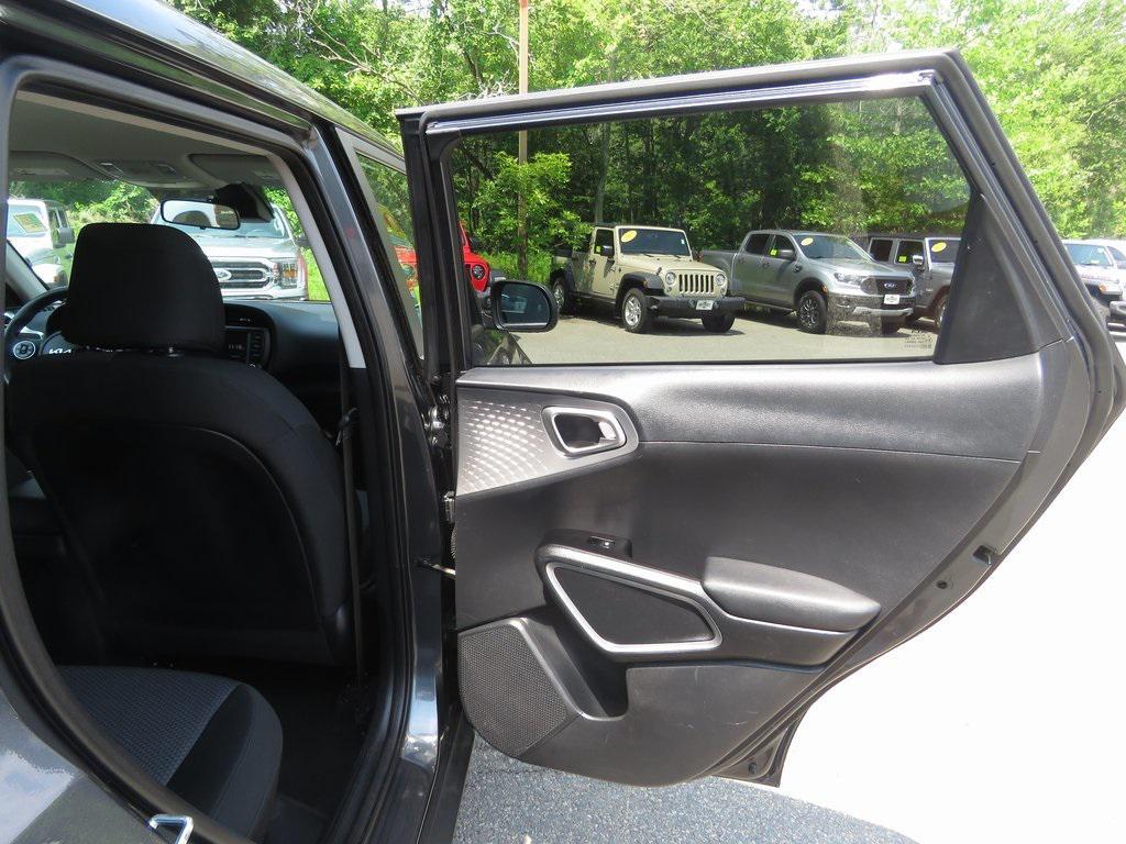 used 2022 Kia Soul car, priced at $15,476