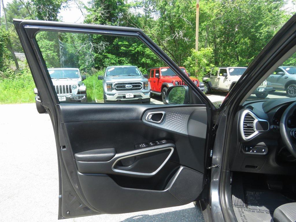 used 2022 Kia Soul car, priced at $15,476