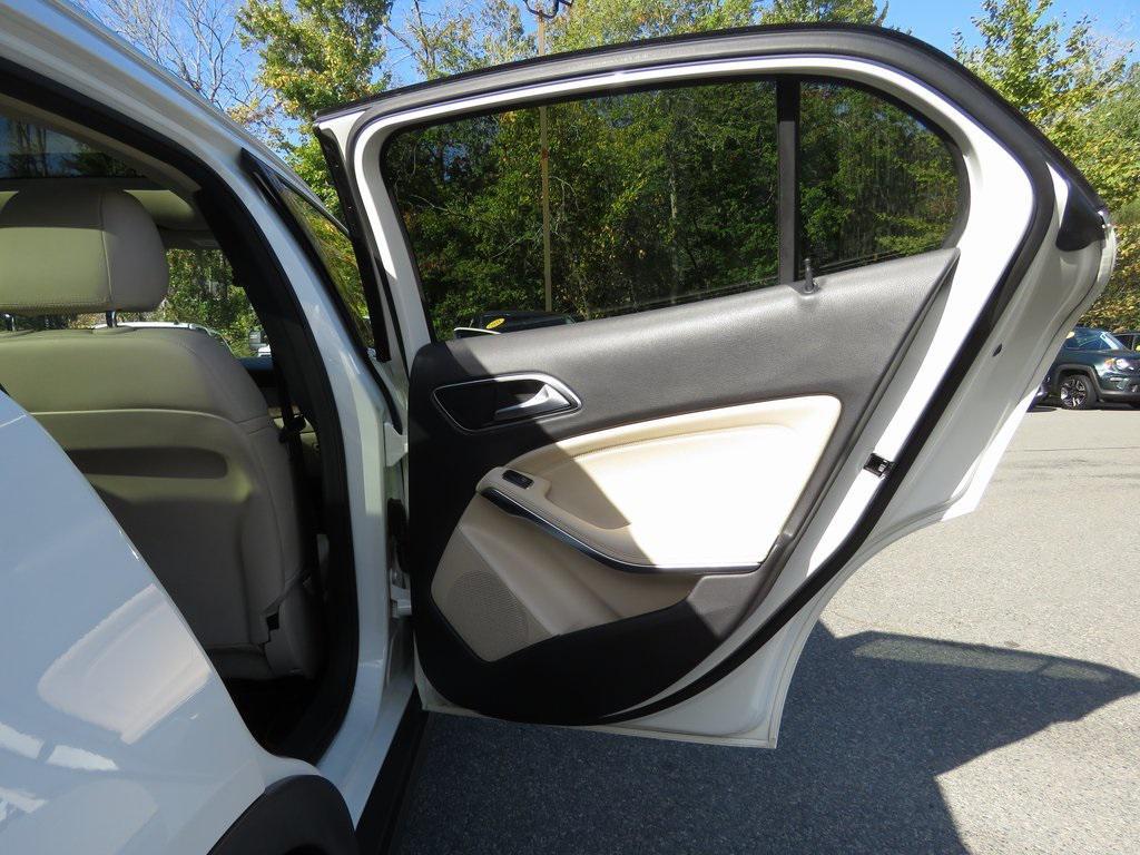 used 2018 Mercedes-Benz GLA 250 car, priced at $16,726