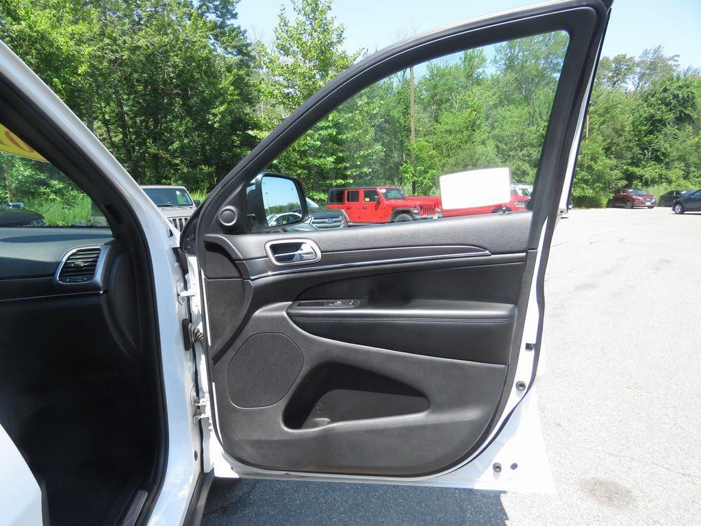used 2018 Jeep Grand Cherokee car, priced at $19,156