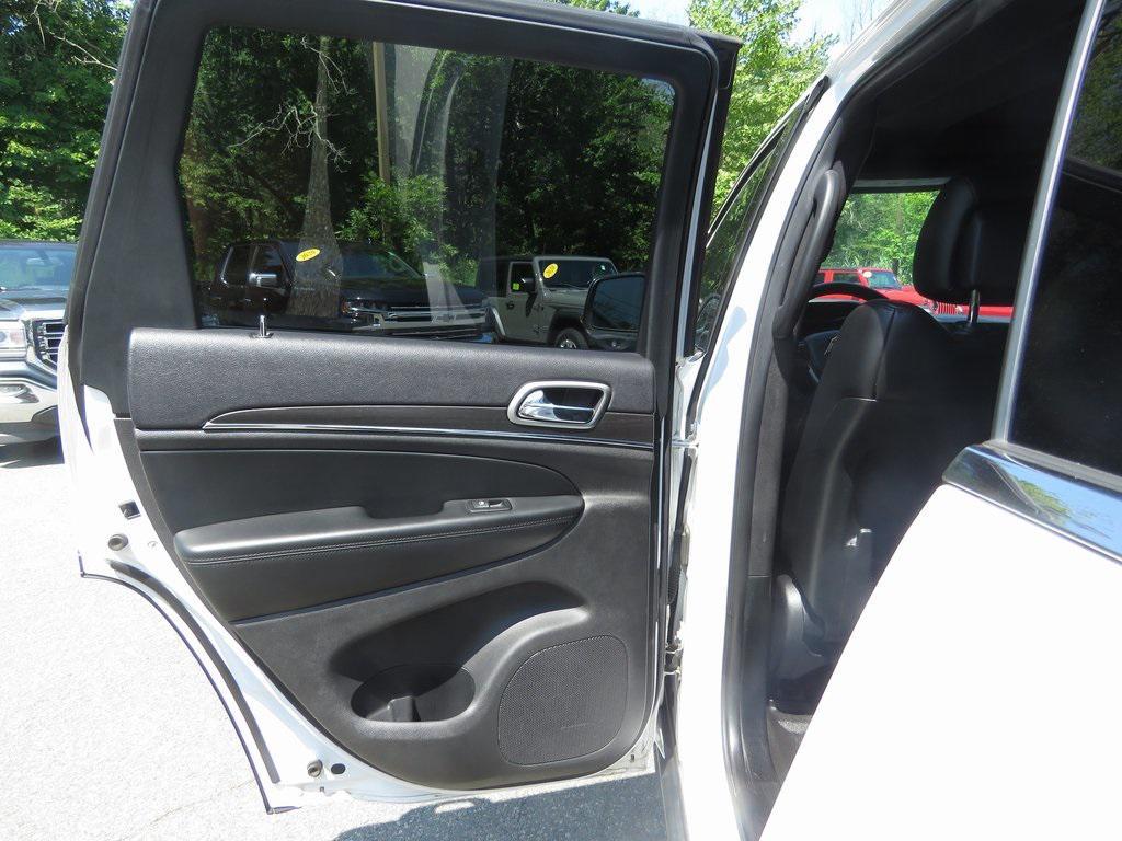 used 2018 Jeep Grand Cherokee car, priced at $19,156