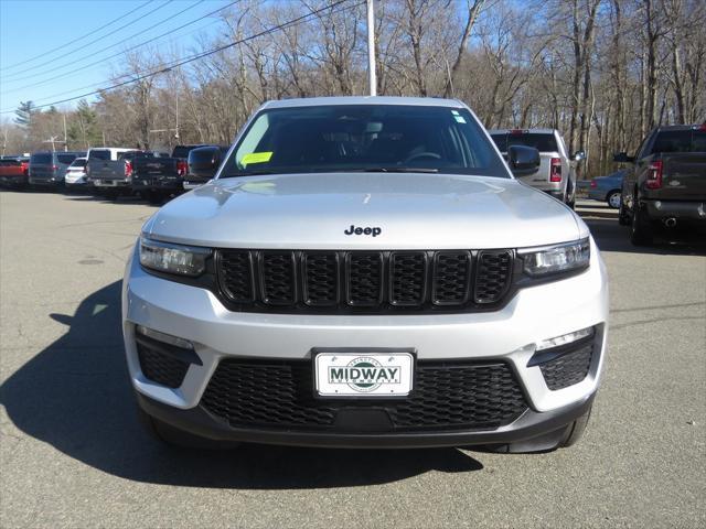 used 2024 Jeep Grand Cherokee car, priced at $40,450