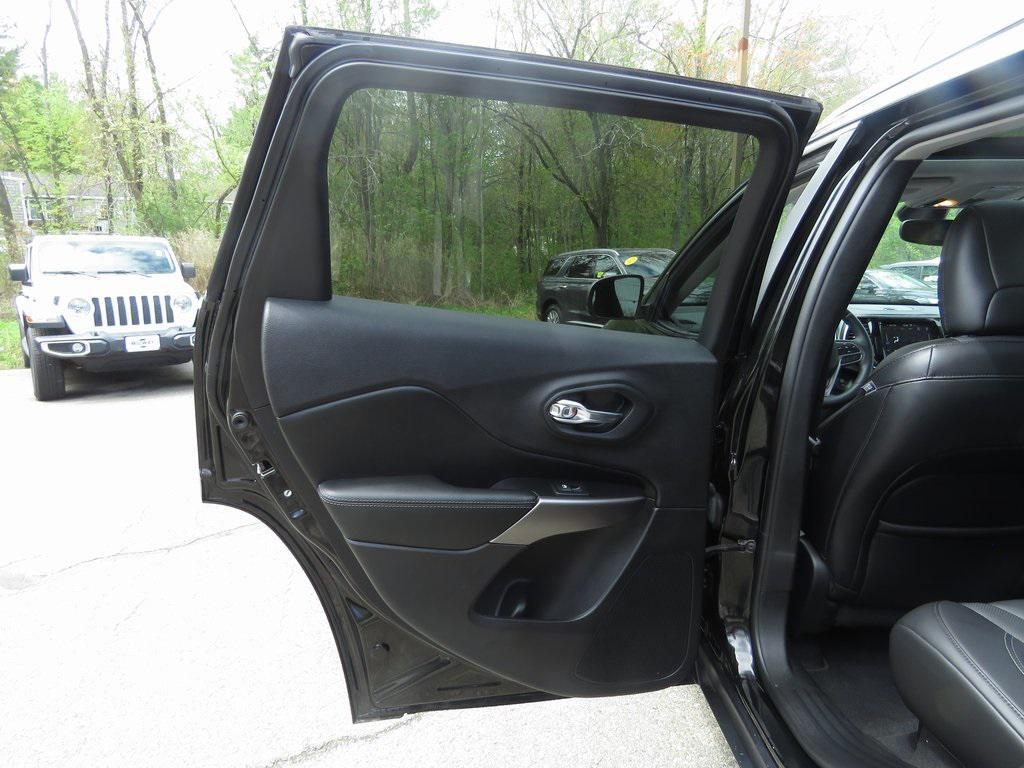 used 2019 Jeep Cherokee car, priced at $20,766