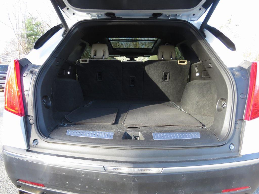 used 2017 Cadillac XT5 car, priced at $15,498