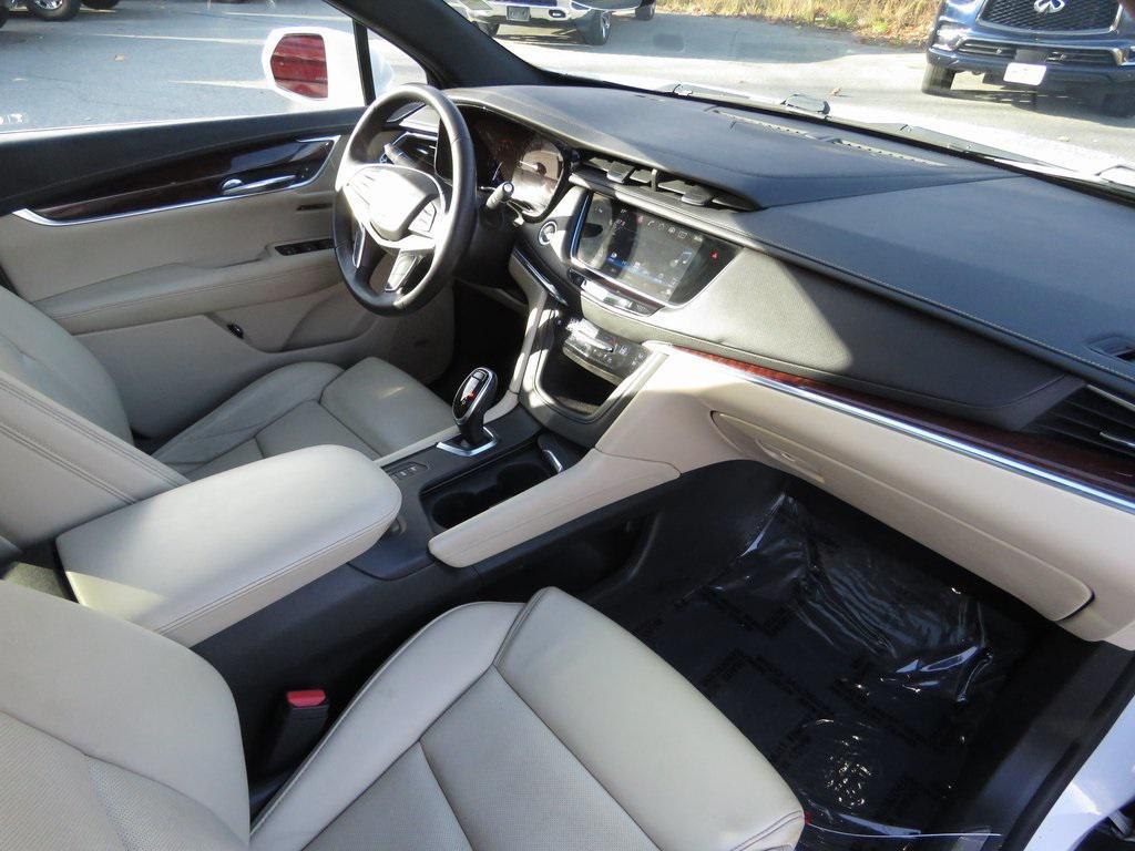 used 2017 Cadillac XT5 car, priced at $15,498