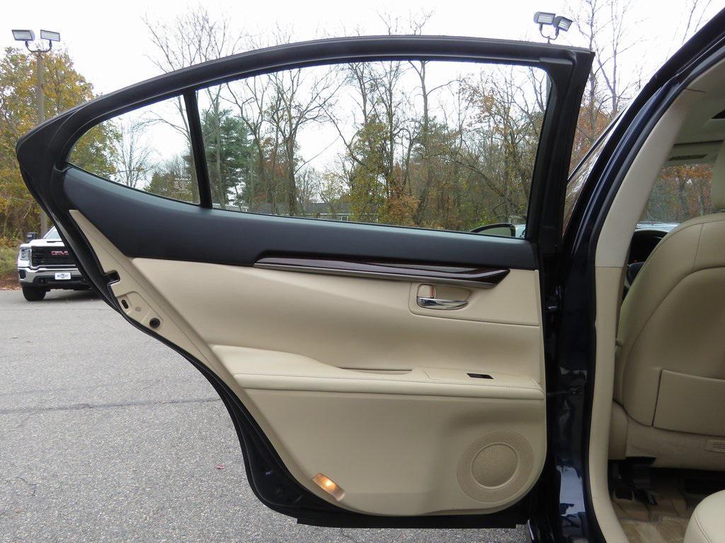 used 2013 Lexus ES 350 car, priced at $17,878