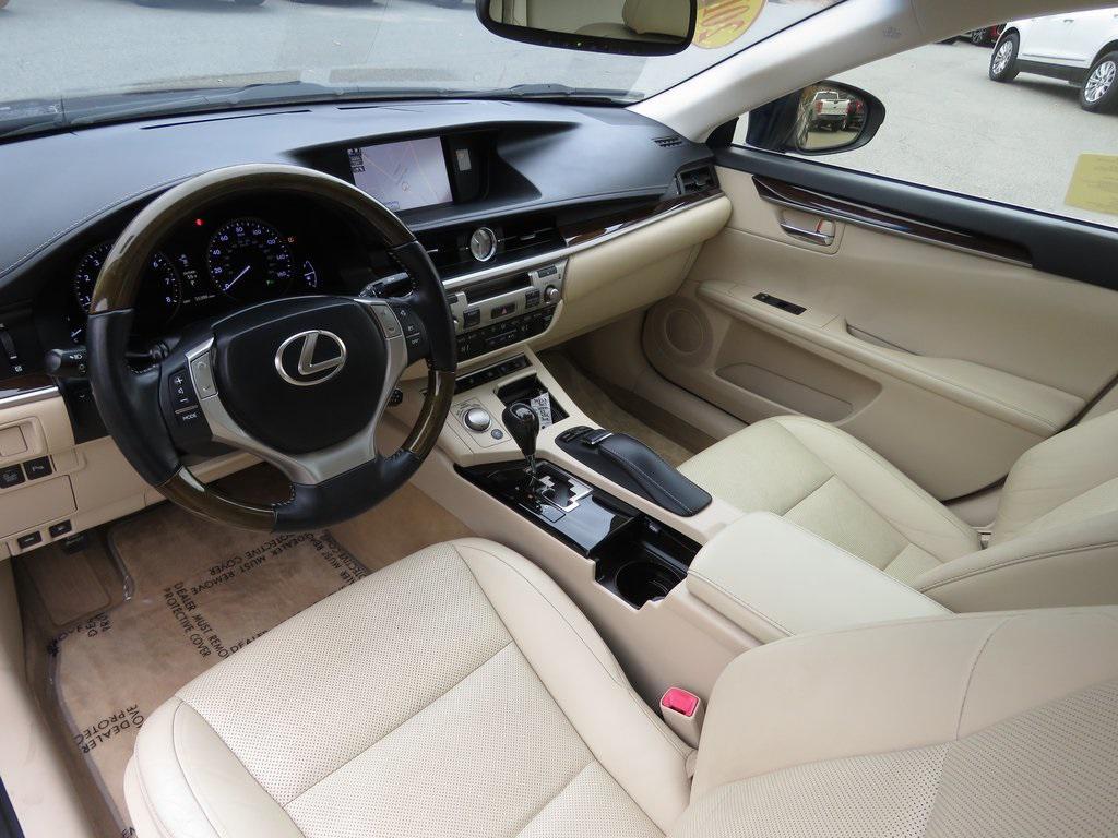 used 2013 Lexus ES 350 car, priced at $17,878