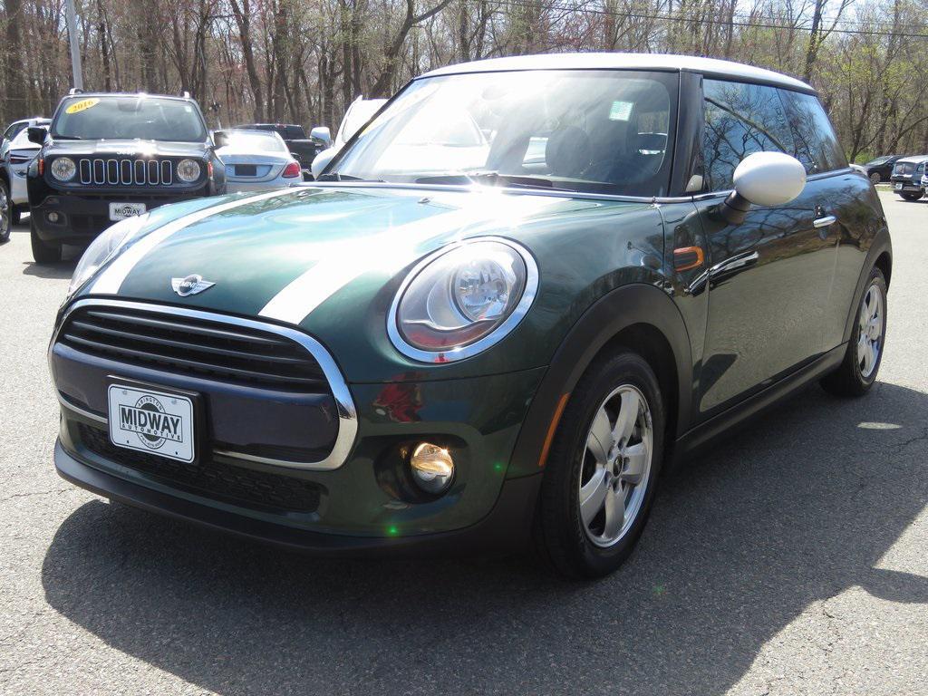 used 2018 MINI Hardtop car, priced at $14,365