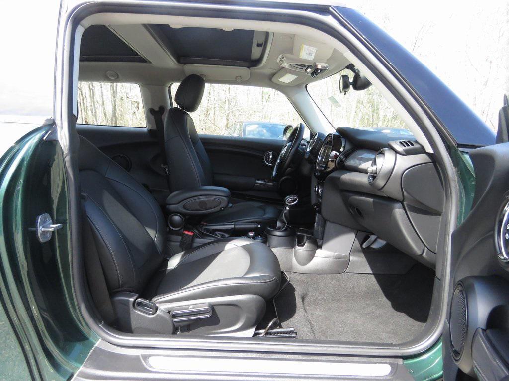 used 2018 MINI Hardtop car, priced at $14,365