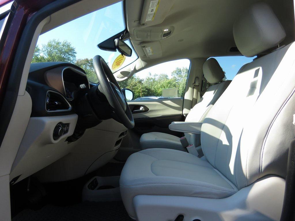 used 2017 Chrysler Pacifica car, priced at $13,101