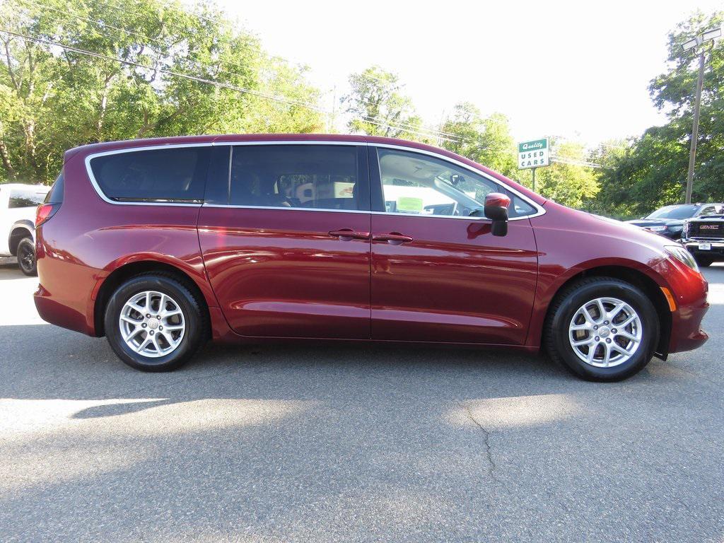 used 2017 Chrysler Pacifica car, priced at $13,101