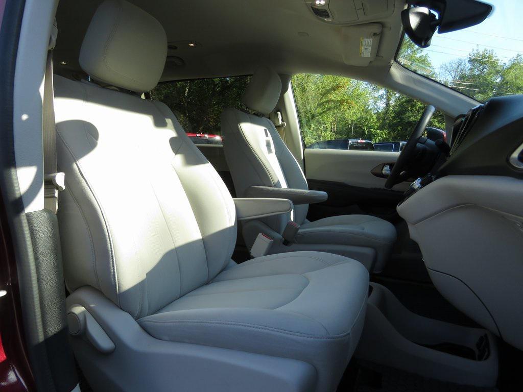 used 2017 Chrysler Pacifica car, priced at $13,101