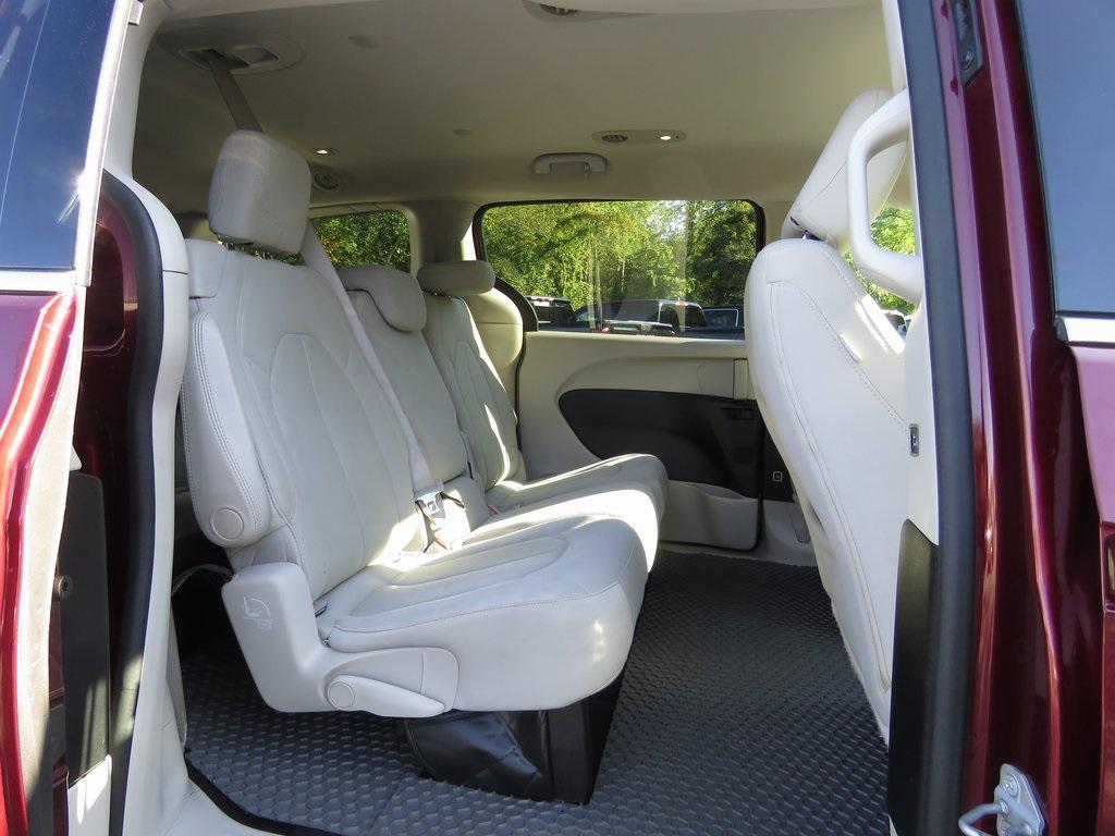 used 2017 Chrysler Pacifica car, priced at $13,101