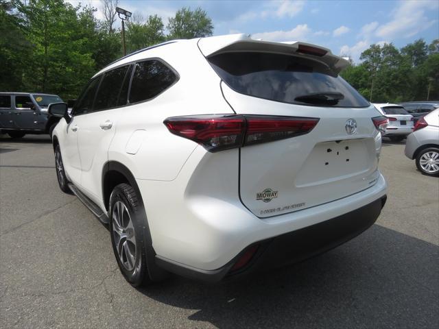 used 2021 Toyota Highlander car, priced at $28,839