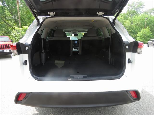 used 2021 Toyota Highlander car, priced at $28,839