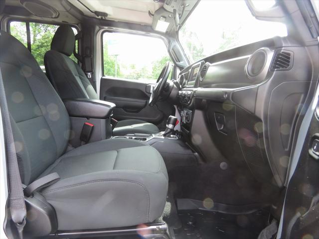 used 2022 Jeep Gladiator car, priced at $30,422