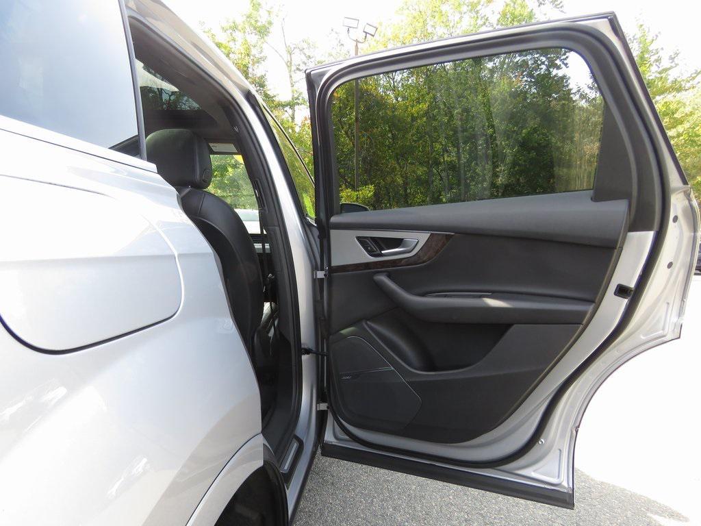 used 2019 Audi Q7 car, priced at $21,115