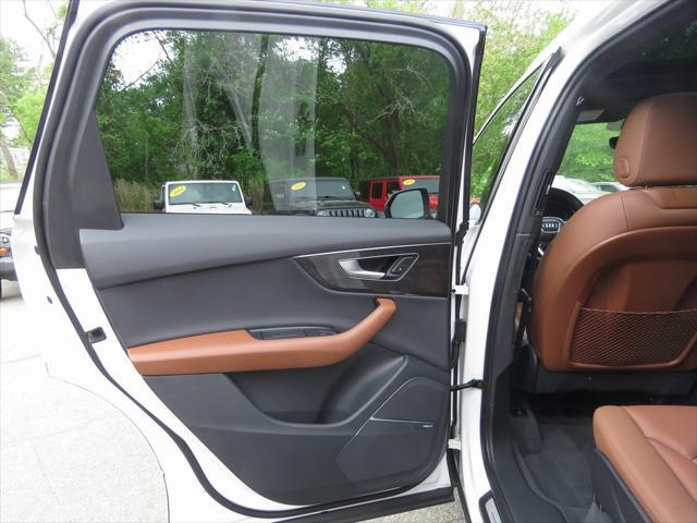 used 2020 Audi Q7 car, priced at $29,703