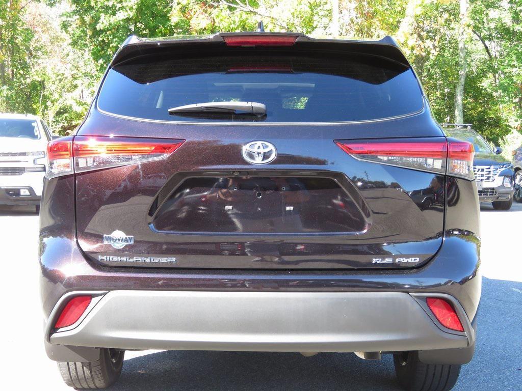 used 2021 Toyota Highlander car, priced at $31,496