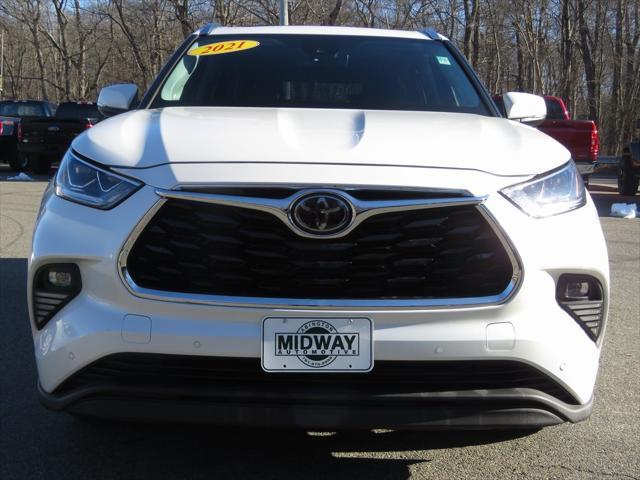 used 2020 Toyota Highlander car, priced at $32,921