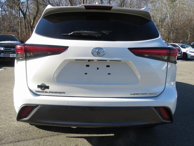 used 2020 Toyota Highlander car, priced at $32,921