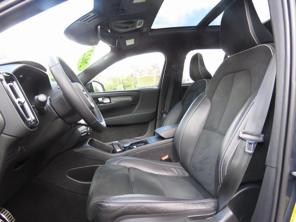 used 2022 Volvo XC40 car, priced at $29,786