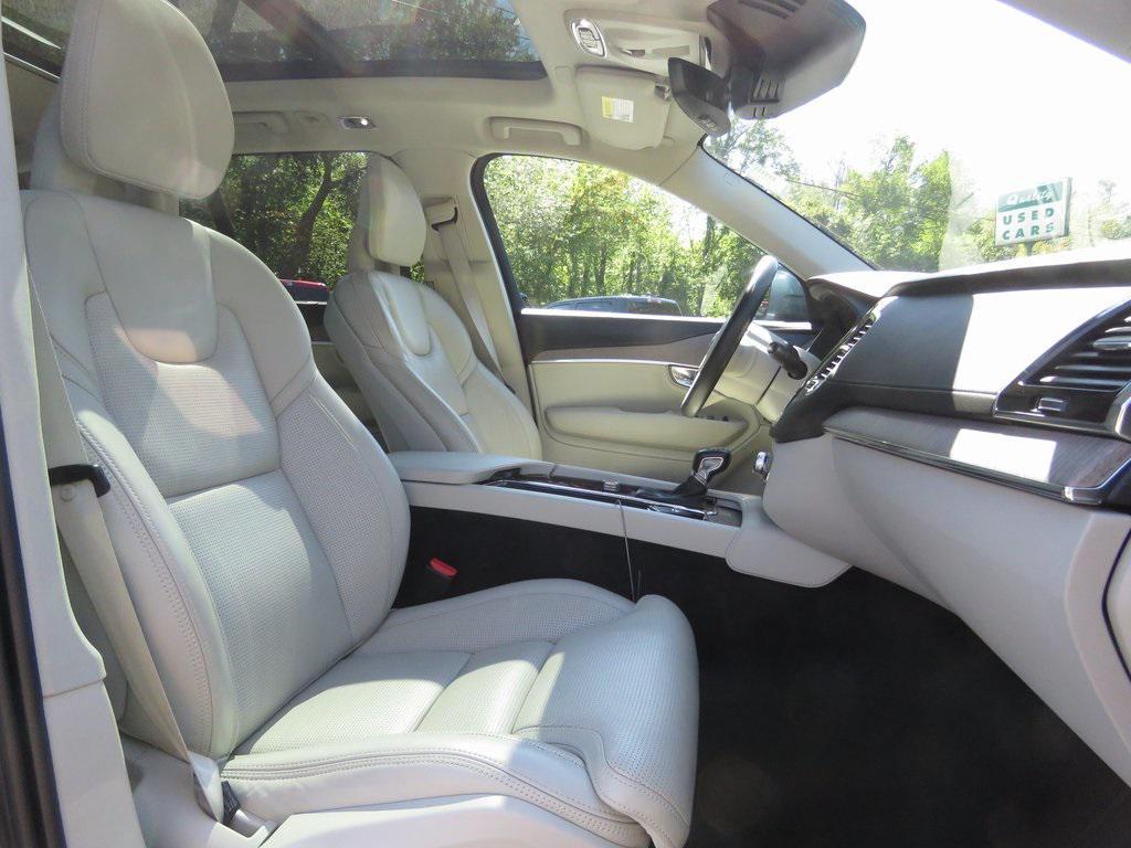 used 2021 Volvo XC90 car, priced at $31,654