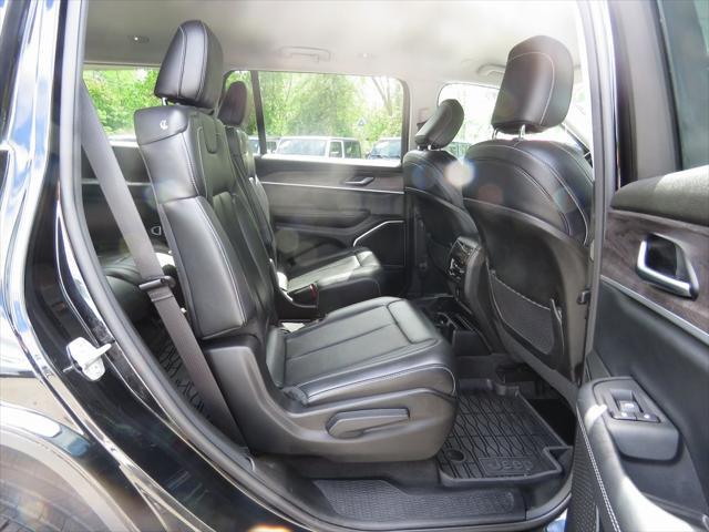 used 2022 Jeep Grand Cherokee L car, priced at $32,190