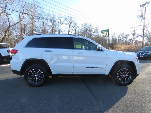 used 2017 Jeep Grand Cherokee car, priced at $19,658