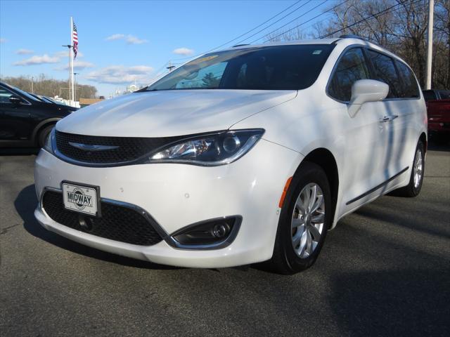 used 2018 Chrysler Pacifica car, priced at $15,963