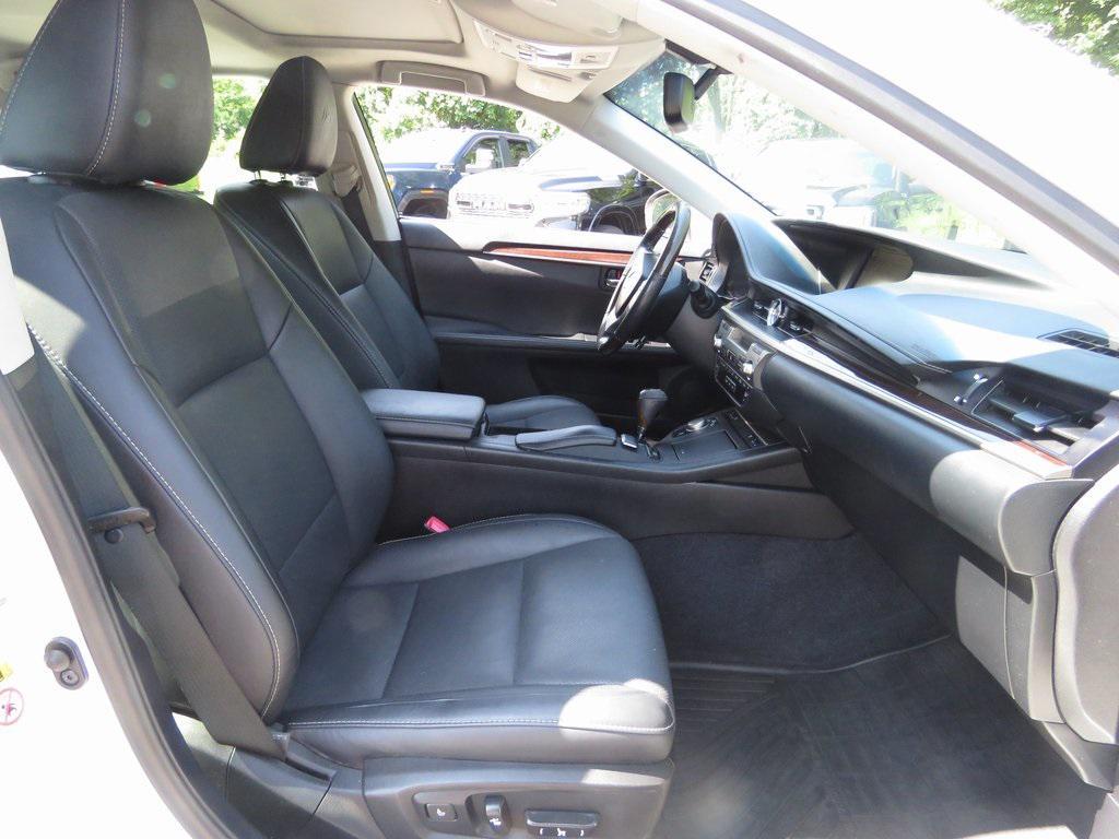 used 2014 Lexus ES 350 car, priced at $13,992