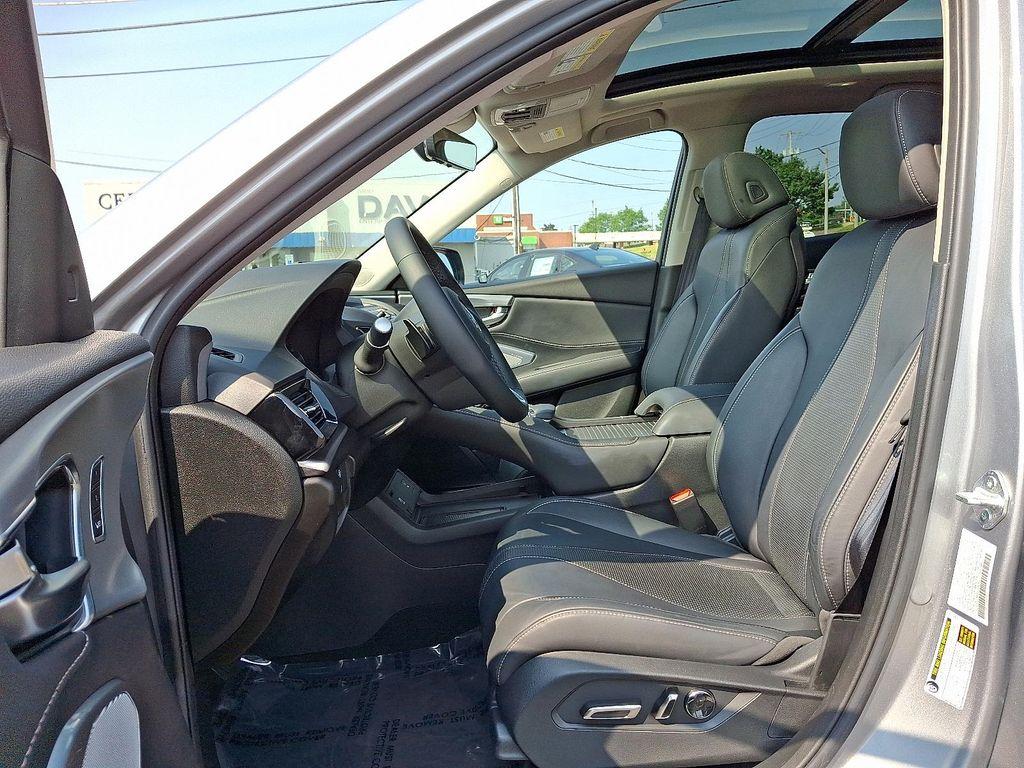 used 2023 Acura RDX car, priced at $35,968