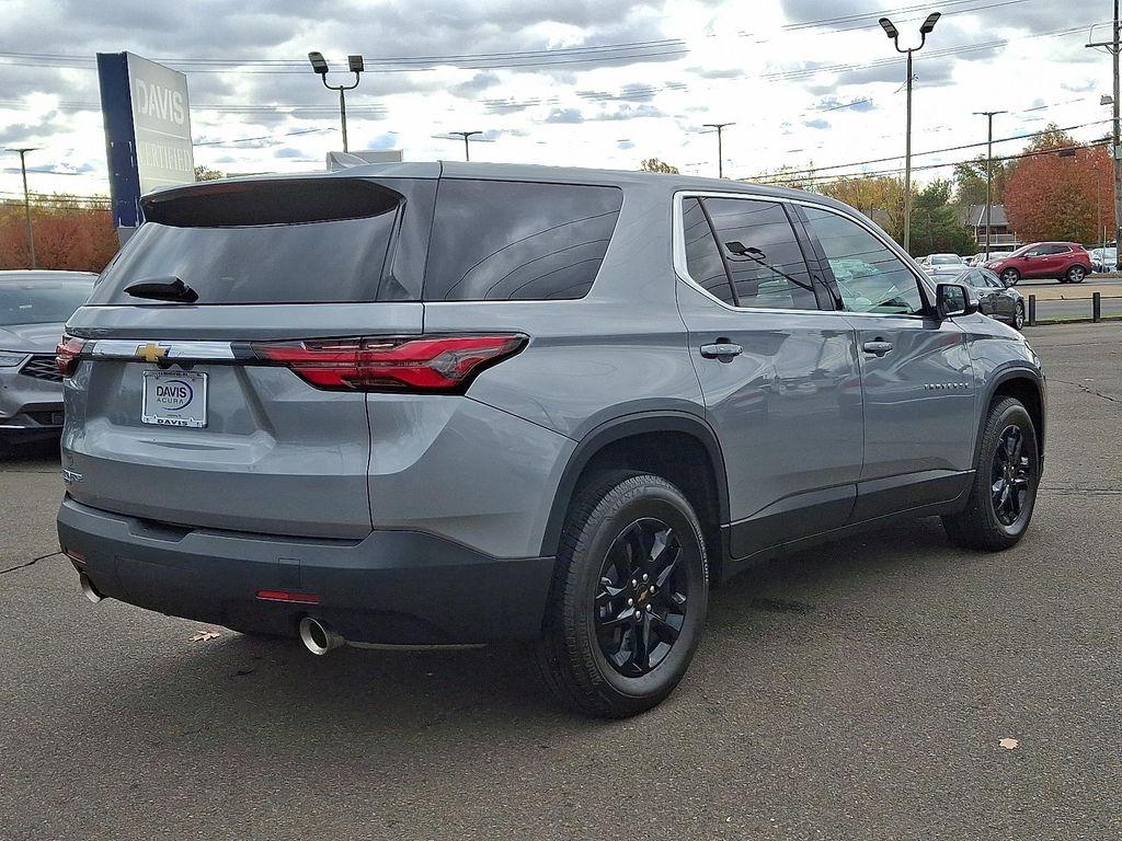 used 2024 Chevrolet Traverse car, priced at $30,388