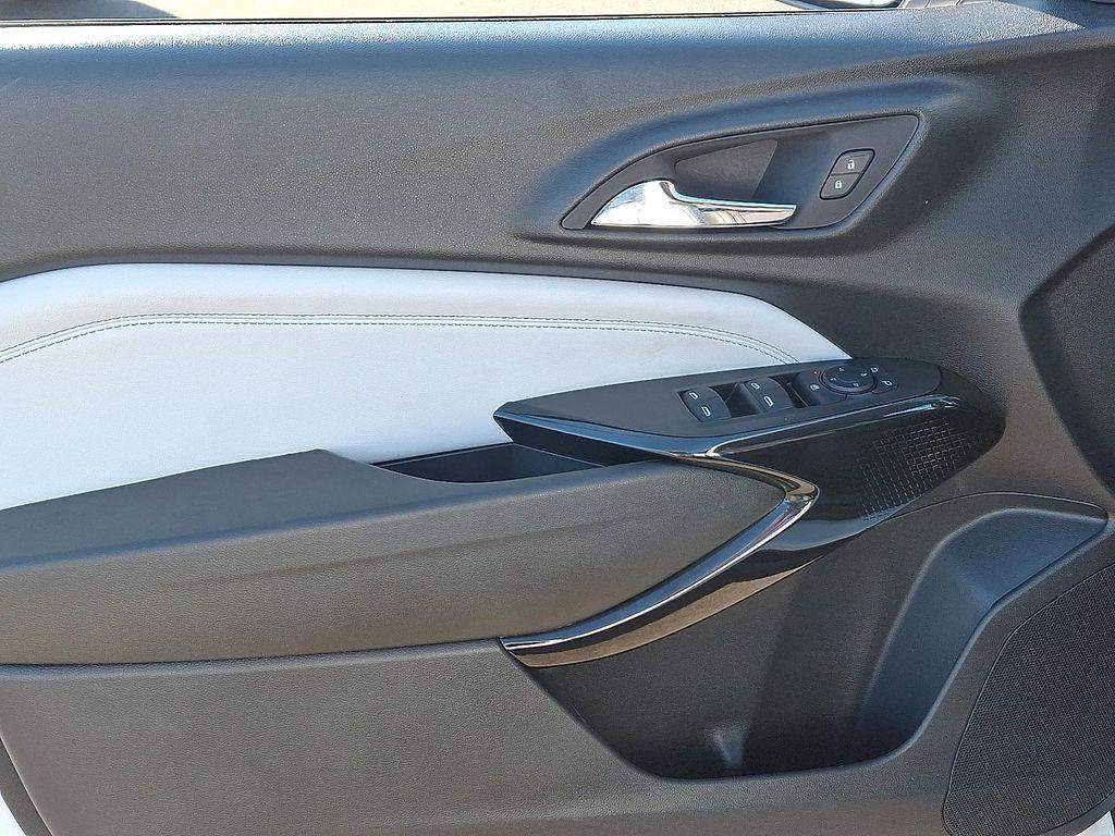 used 2024 Chevrolet Trax car, priced at $21,618