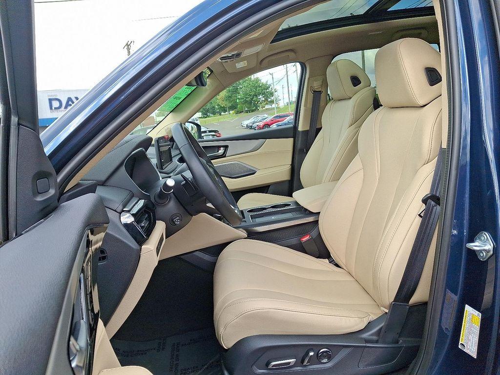 used 2025 Acura MDX car, priced at $48,978