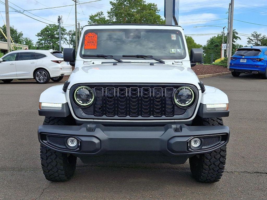 used 2024 Jeep Gladiator car, priced at $37,686