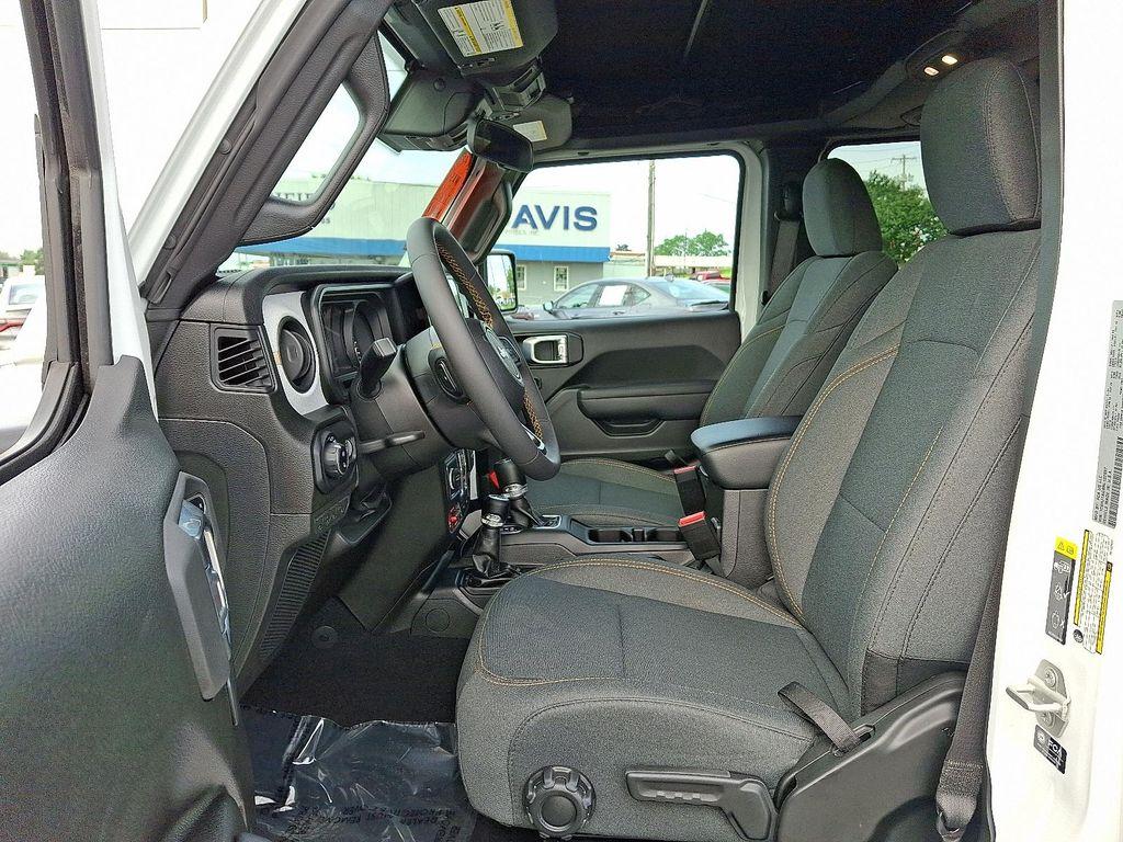 used 2024 Jeep Gladiator car, priced at $37,686