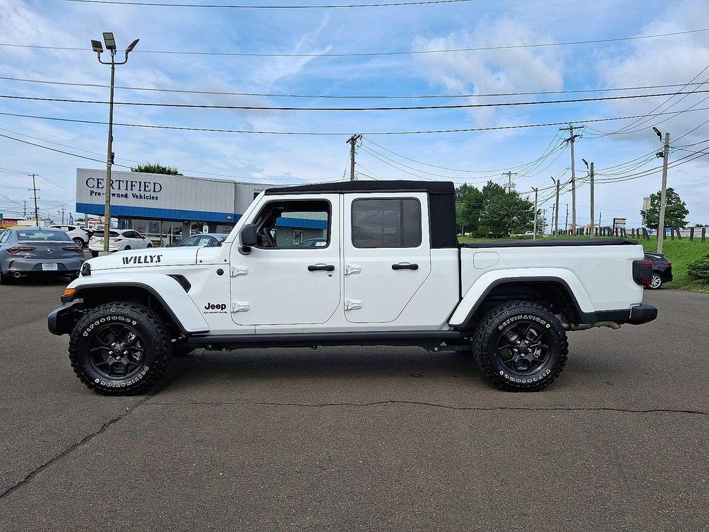 used 2024 Jeep Gladiator car, priced at $37,686